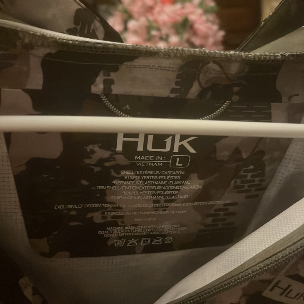 Huk - Picture 9 of 9